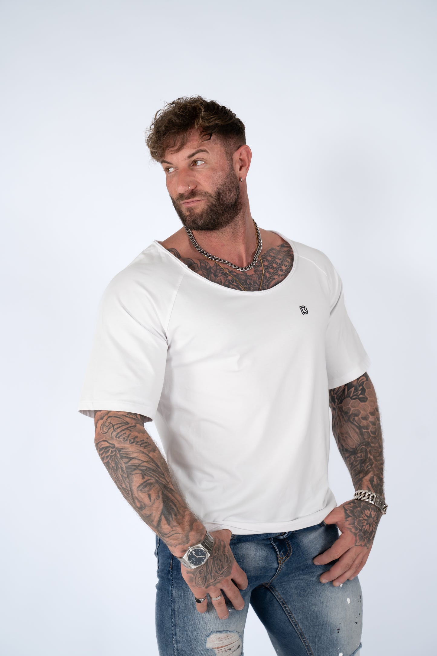 Belator T-shirt raw edge neck Black